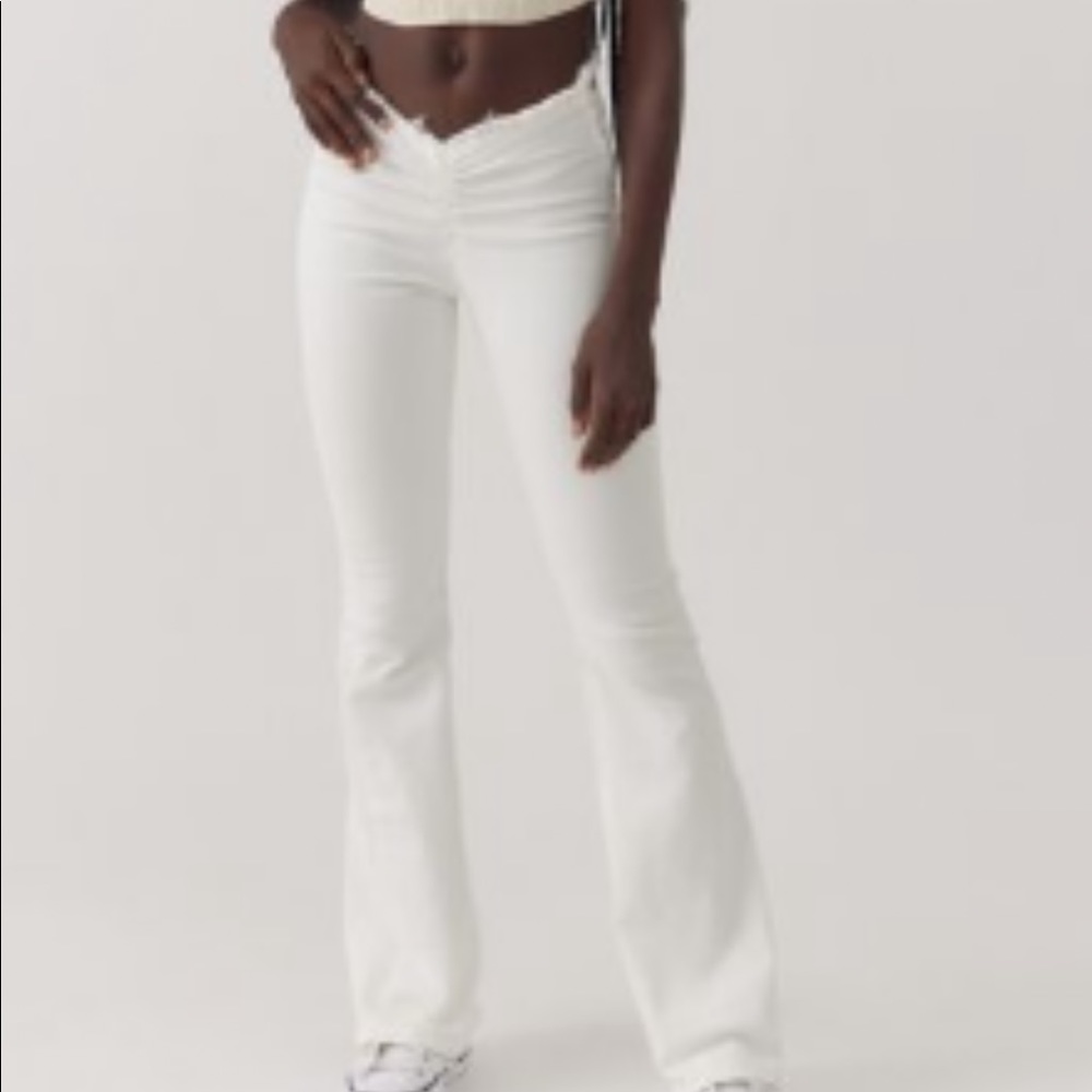 BDG Ruched V-Front Flare Jean